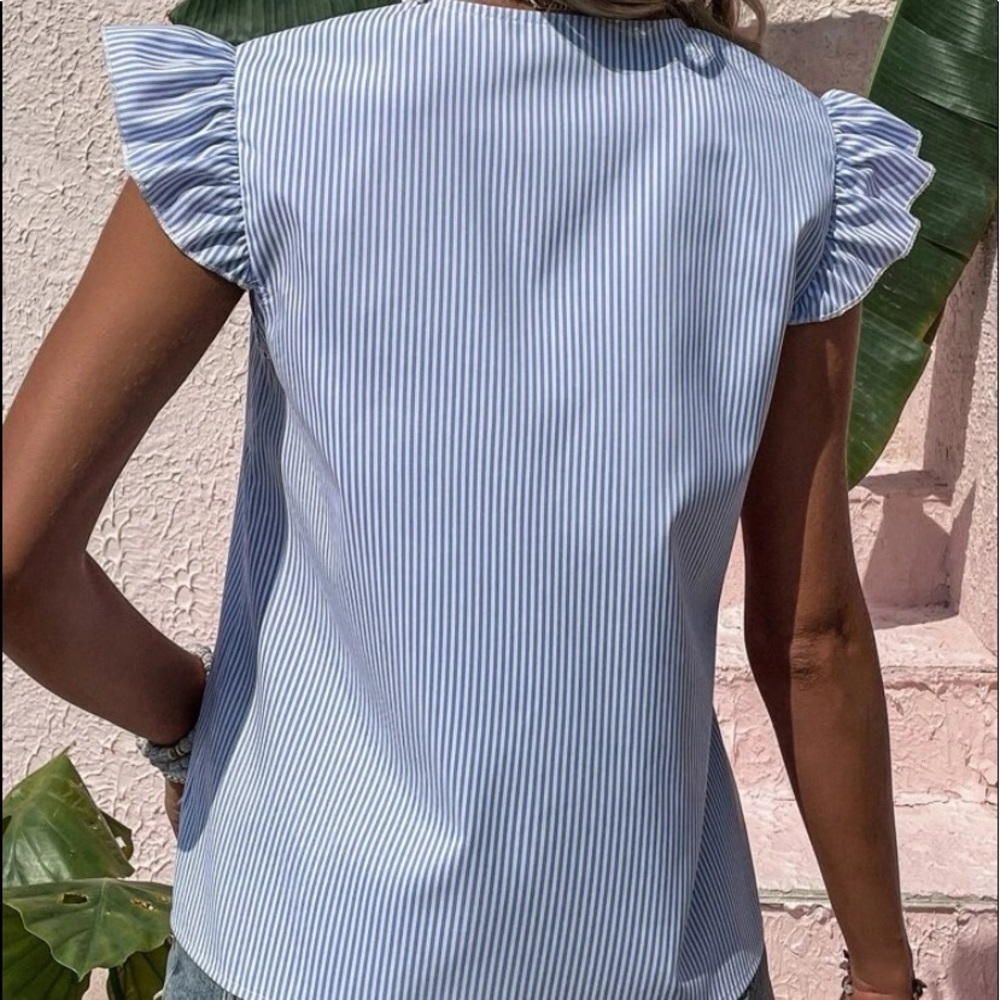 Striped blue white V neck  top - Picture 5 of 6